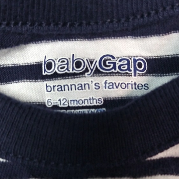 Two Piece. Kids Wear Gap and B.T. 6-12 Months - Picture 4 of 5